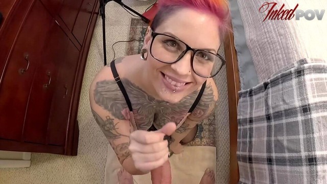 Tattooed babe Ava Minx sees what's cumming